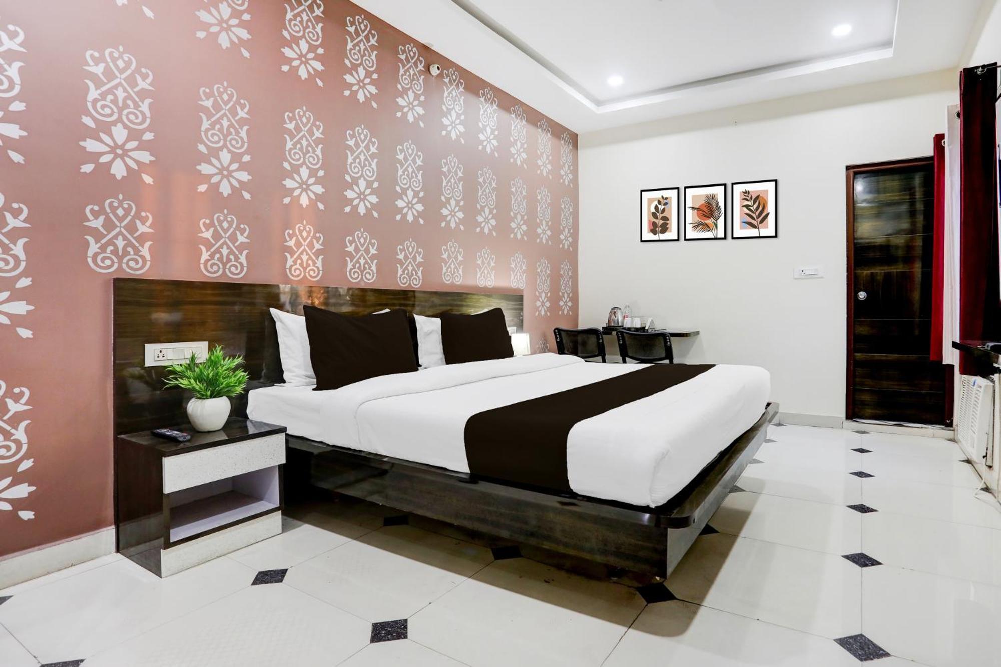 فندق Super Townhouse Gida Near Rto Office جوراكبور المظهر الخارجي الصورة