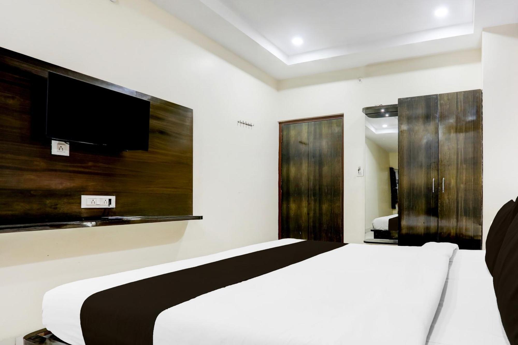 فندق Super Townhouse Gida Near Rto Office جوراكبور المظهر الخارجي الصورة