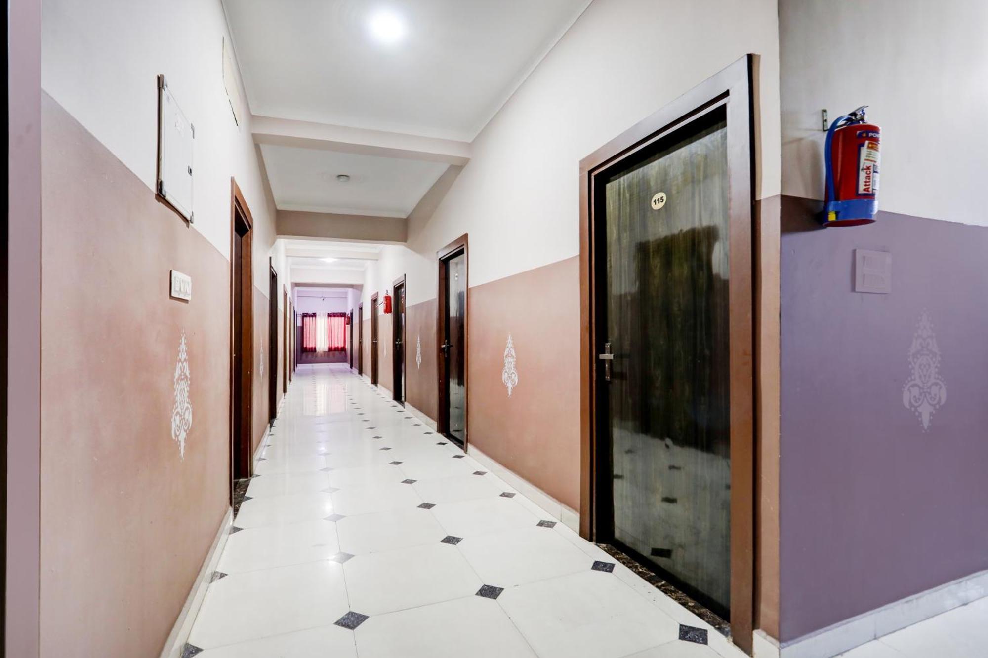 فندق Super Townhouse Gida Near Rto Office جوراكبور المظهر الخارجي الصورة